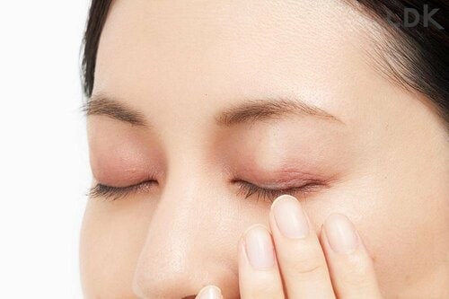 軽い質感のなめらかジェル 大容量コスメおすすめ イメージ