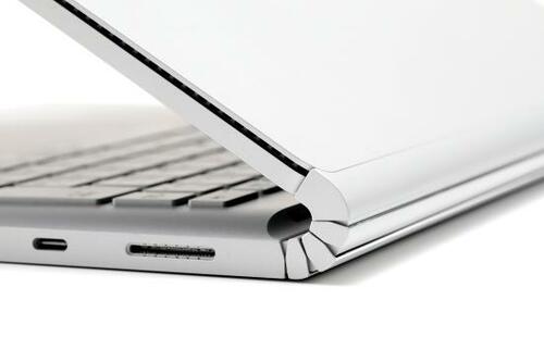 【1位】持ち運びやすい13.5インチならSurface Book 2 HNL-00023