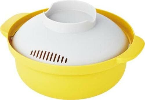 芋とにんじんはおいしくできた「便利レンジ鍋 Recopo」 イメージ