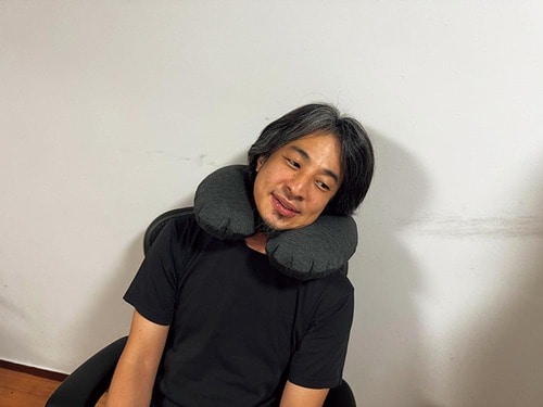 ネックピローの中ではかなり優秀 ネックピローのベストバイをひろゆきがレビューおすすめ イメージ