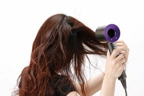 【ドライヤー部門】大風量&高風圧ロングヘアーも一気に乾きます