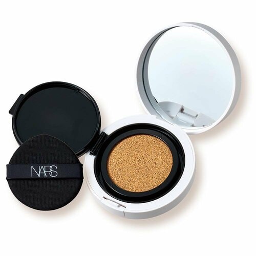 クッションファンデおすすめ NARS ライトリフレクティング セラムクッションファンデーション/03792 DEAUVILLE イメージ