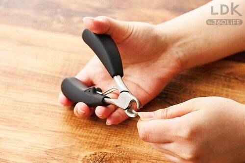 爪に当てたときに刃が見やすいのが好印象 爪切りおすすめ イメージ
