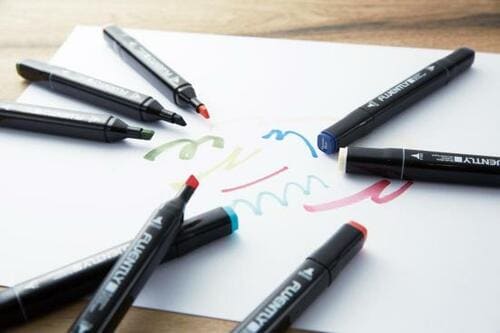 描き心地がコピックに似てる！幅広いカラー展開のダイソー イメージ