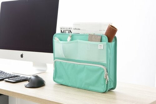 机の上に置いてそのまま使える 新定番「立つバッグ」が便利です！ イメージ