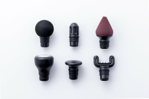 顔用から温熱用まで全6種類の豊富なアタッチメントが付属 ミニマッサージガンおすすめ イメージ