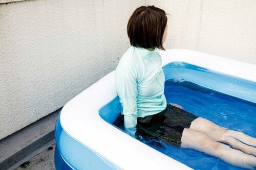 ファミリーで楽しめる広さ！腰まで支えるクッション壁 イメージ4