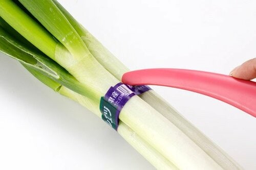 【A評価】包丁よりもラクラク！燕三条製のキッチンカッター イメージ2