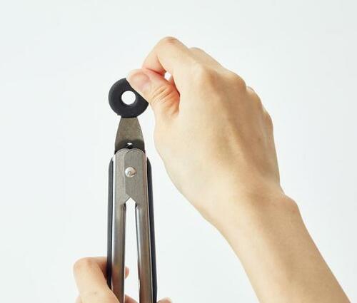 ［トング］ニトリ「シリコントング hand（M）」 キッチン用品おすすめ イメージ5