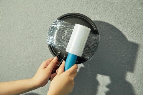 ②ヒモで縛るのがタイヘンな古紙回収は包装ラップを使う