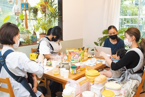 野菜ペースト15製品を先輩ママたちとチェック!
