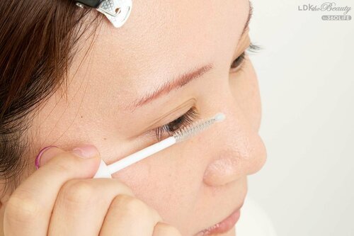 テスト2：使用感 まつげ美容液おすすめ イメージ