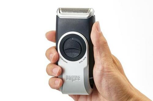 コンパクトで持ち運びに便利なシェーバー「M-90」