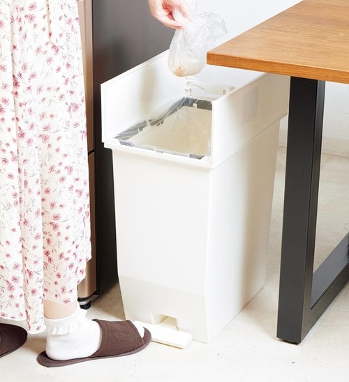 ながら踏みも余裕 ! キッチン用ゴミ箱おすすめ イメージ2