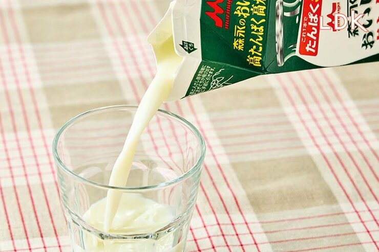 “高たんぱく牛乳”っておいしいの？ グラス1杯で1食目安量の半分がとれる商品をLDKが比較