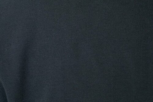 羽織るだけでこなれ感アップブレザー感覚のユニクロ