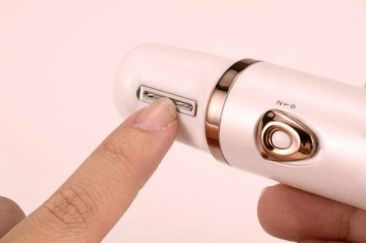 本当にラクに爪が切れる？ “電動爪切り”実際に試してみました｜『MONOQLO』がテスト
