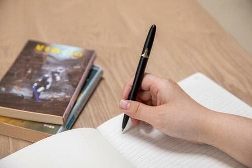 タフすぎるボールペン！ フィッシャー「フィッシャー ブレッド スペースシャトル」 イメージ