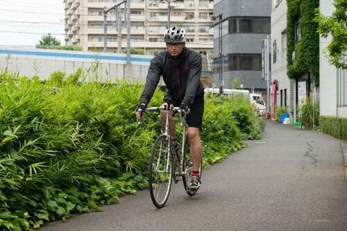 自転車用スマホホルダー選びでとくに気をつけたいポイントは?