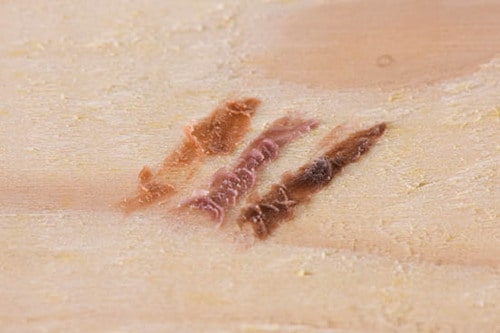 キズや深いえぐれを隠せるか フローリング補修4製品を徹底比較 イメージ