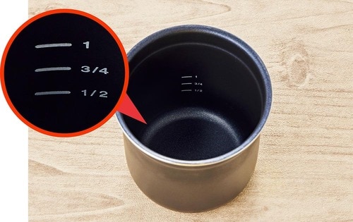 内釜は非常にコンパクト エレコム「LiFERE 小型IH炊飯器」おすすめ イメージ