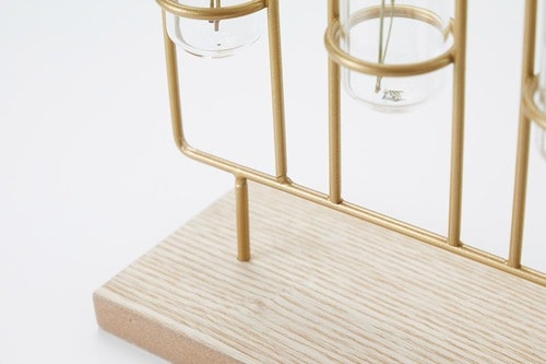 ゴールドの質感が上品 イメージ2