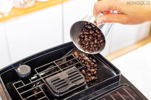 ホッパーは250g大容量でコーヒー粉も使用可能 コーヒーメーカーおすすめ イメージ