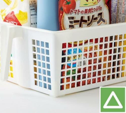 カゴの白タイプはまばらで判別しにくい 吊り戸棚ストッカーおすすめ イメージ