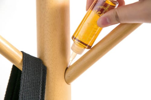 コート掛けのぐらつきは膨張させて直す！ イメージ