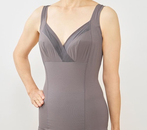 バストも脇もウエストも苦しくないのにスッキリ見え! ボディシェイパーおすすめ イメージ