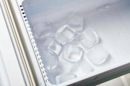 製氷皿選びでチェックしたい4つの大事なポイント