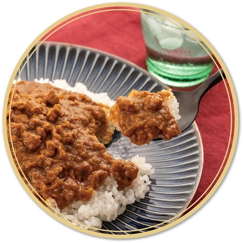 鶏肉のうま味がギュッ! 高級レトルトカレーおすすめ イメージ