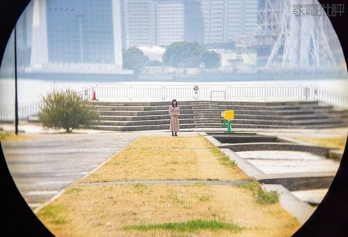 【ここがイチ推し!】明るいレンズに王者の風格。この明るさは正義 双眼鏡おすすめ イメージ2