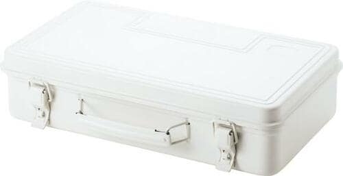 リビング収納:無印の工具箱で裁縫セットをおしゃれに イメージ