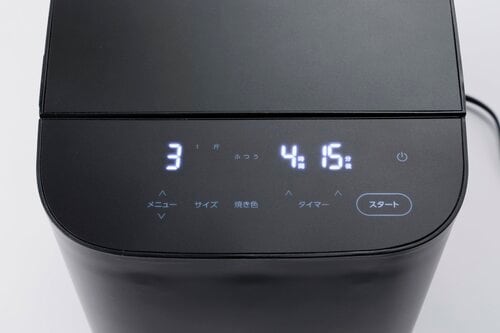 【使い勝手】デジタル表示は見やすい。練り工程の稼働音と本体サイズは大きめ ホームベーカリーおすすめ イメージ