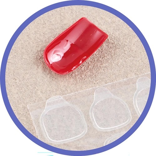 全体的に小さめなサイズ ネイルチップ用接着アイテムおすすめ イメージ