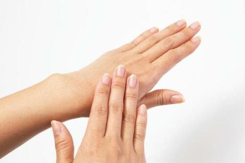 からだ用におすすめ!SPF50+「日焼け止め」18選