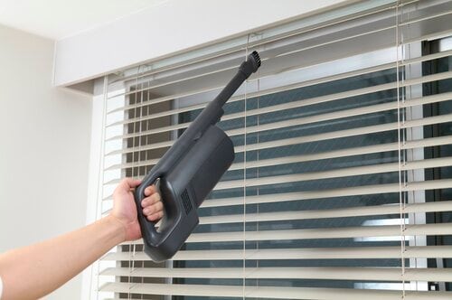 ④ハンディの使い勝手 紙パック式コードレス掃除機おすすめ イメージ