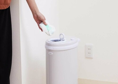 おむつ用ゴミ箱とは? いる?いらない? おむつ用ゴミ箱おすすめ イメージ