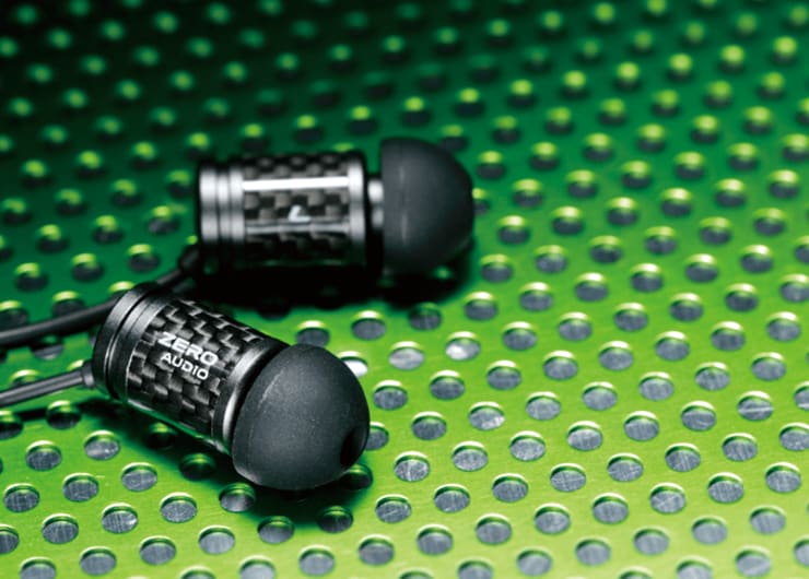 最高レベルのイヤホン検証で<br />50本の頂点に輝いた至高の1本！