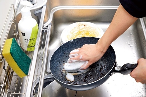 ガンコな汚れを一掃！マツモトキヨシ「食器用洗剤」 イメージ2