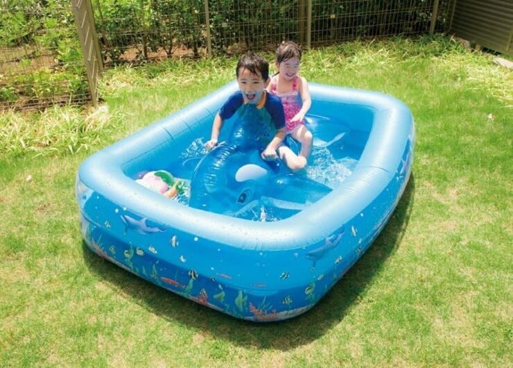 暑いのはもうイヤ！ …なら、2600円の特大プールで涼みませんか？