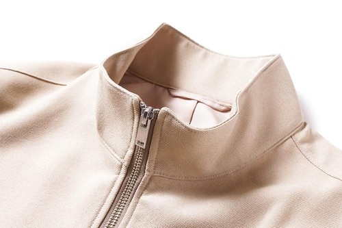 アイテム1：GU「スタンドカラーブルゾン+E 」 イメージ2