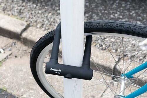 頑丈素材と存在感で窃盗抑止! パナソニック U型ロック SAJ080 イメージ2