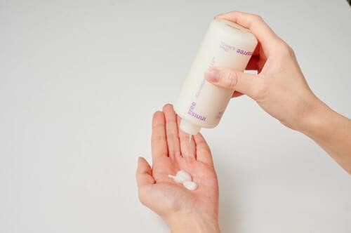 使用感： ボトルを押しても振っても出てこない 乳液おすすめ イメージ