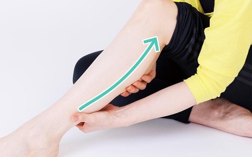 STEP5：ふくらはぎを流す 着圧ソックスおすすめ イメージ