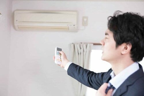 外出先でも家電のON/OFFができます イメージ