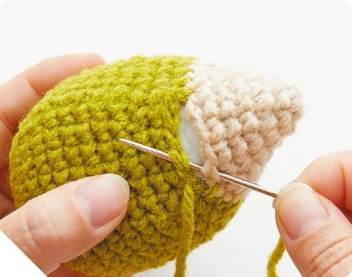 頭と胴体を縫い合わせる イメージ6