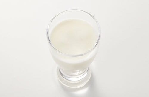 4位: 【4位】牧場で飲む牛乳を思わせるコクの「高千穂牧場」 飲むヨーグルトおすすめ イメージ2
