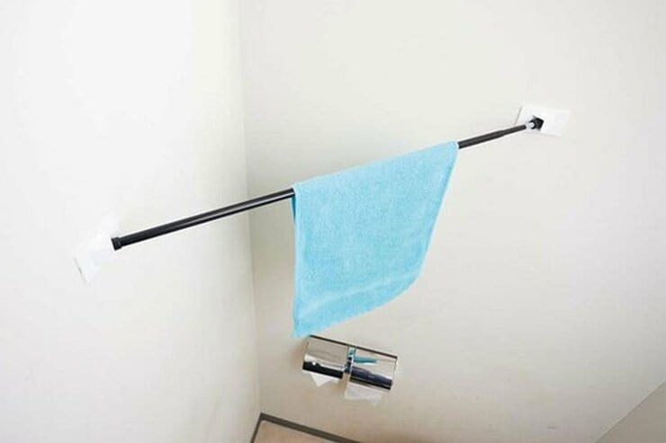 ダイソーの突っ張り棒は棚もつけられて収納スペース拡張におすすめ！